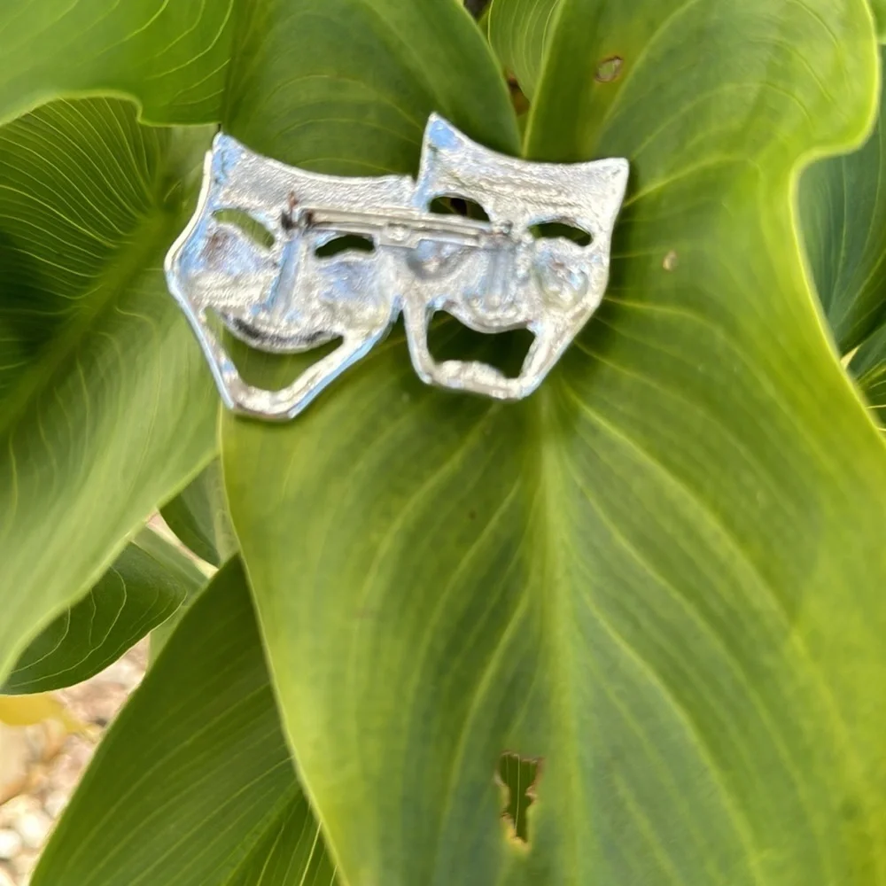 Vintage Acting Mask Sad & Happy Face Brooch - Picture 4 of 4